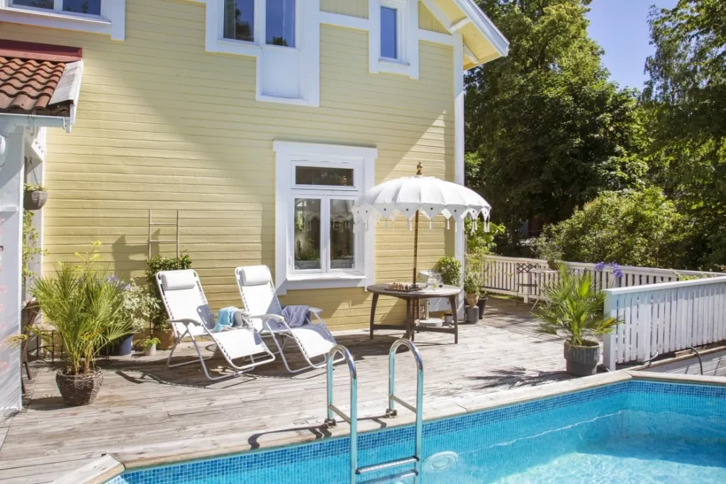 Gravarbete infor poolmontering hus balsta eneby