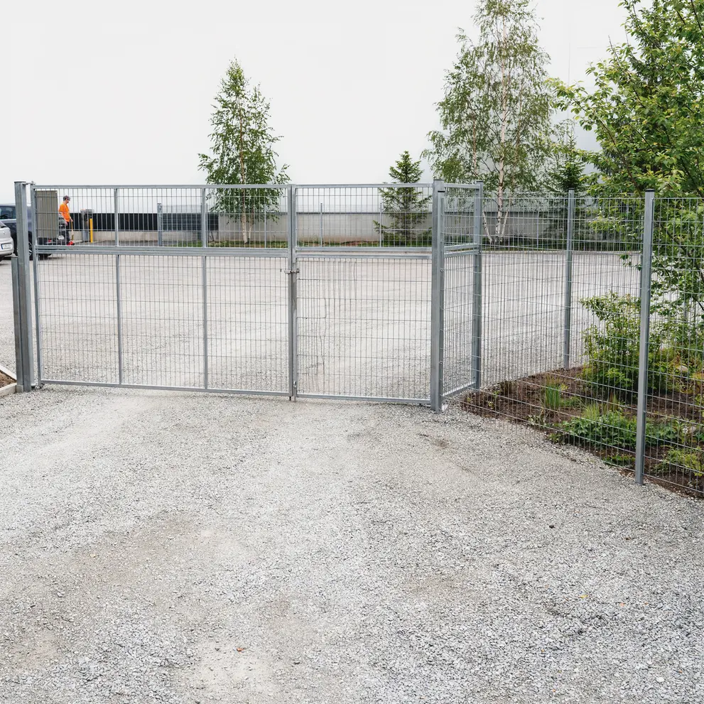 installationer av staket praktiska grindar industristangsel balsta stockholm uppsala